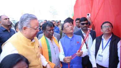 CG CM In Surajpur: Chief Minister Vishnu Dev Sai gifted 30 development works worth Rs 27.72 crore to the people of Jamdei area of Surajpur.